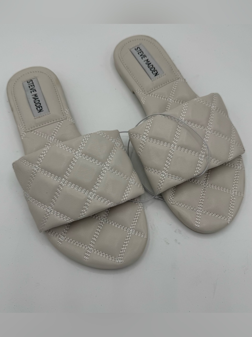 Steve Madden Perrie Quilted‎ Slide Sandal In Bone white size 6 bridal honeymoon
